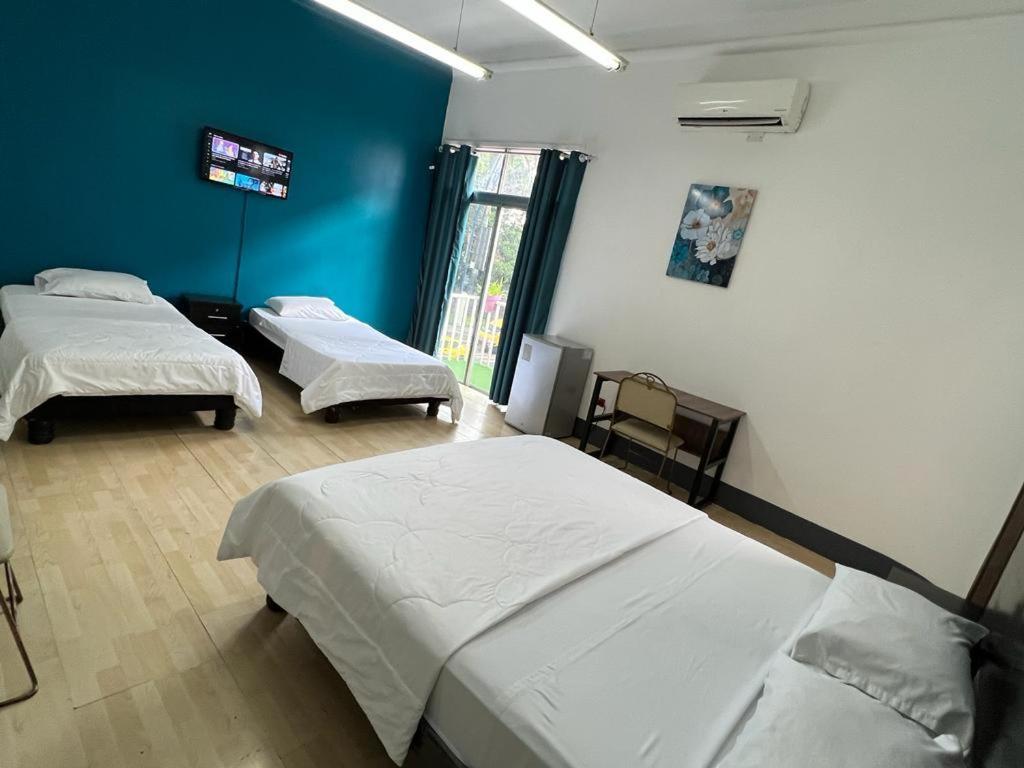 Hotel Perla Central Гуаякиль Экстерьер фото