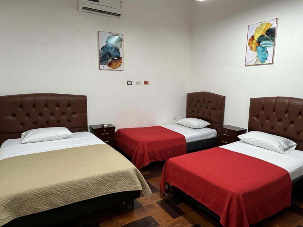 Hotel Perla Central Гуаякиль Экстерьер фото