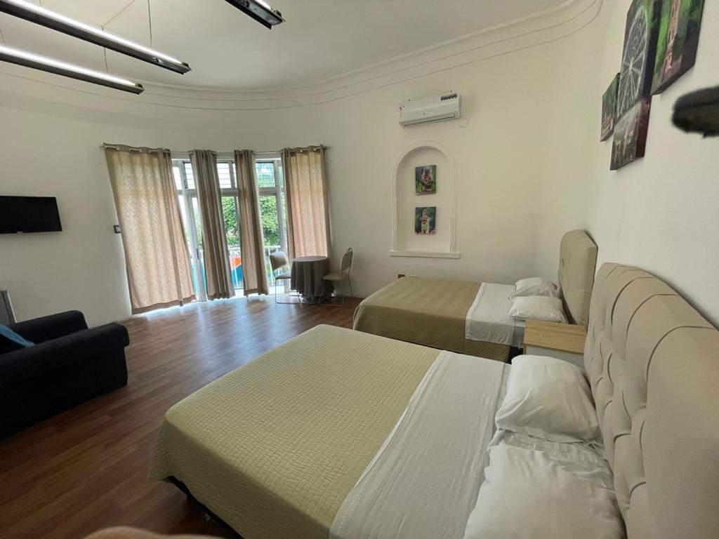 Hotel Perla Central Гуаякиль Экстерьер фото