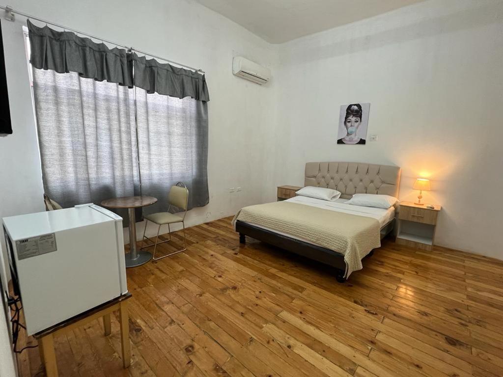 Hotel Perla Central Гуаякиль Экстерьер фото